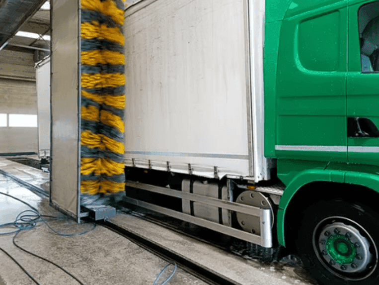 Mobile Truck Washing vs. Depot Washing
